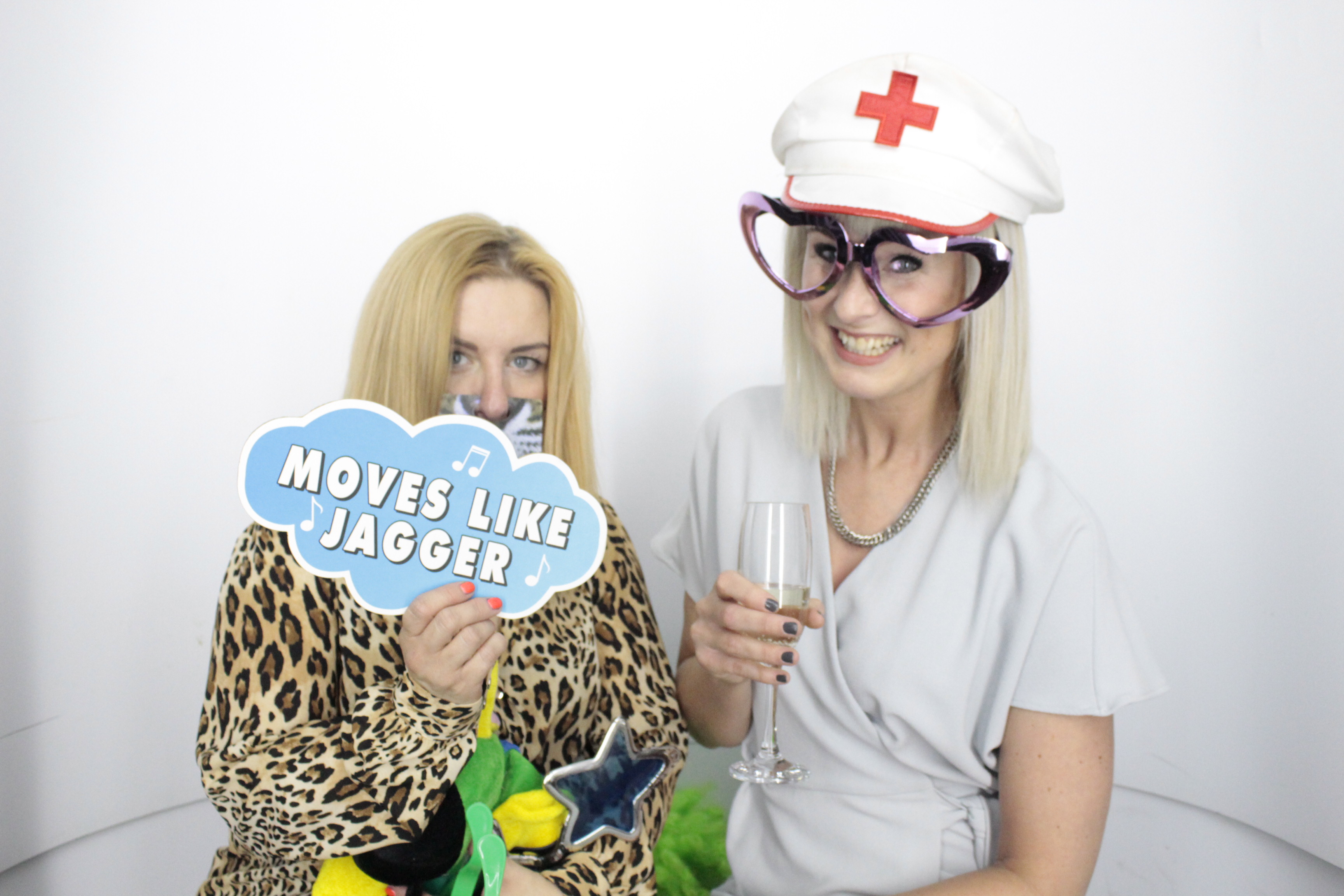 Mandy's 60th  Birthday Party | View more photos from the event at gallery.myphotoboothexperience.co.uk/u/MyPhotoBoothExperienceLtd/Mandys-60th-Birthday-Party